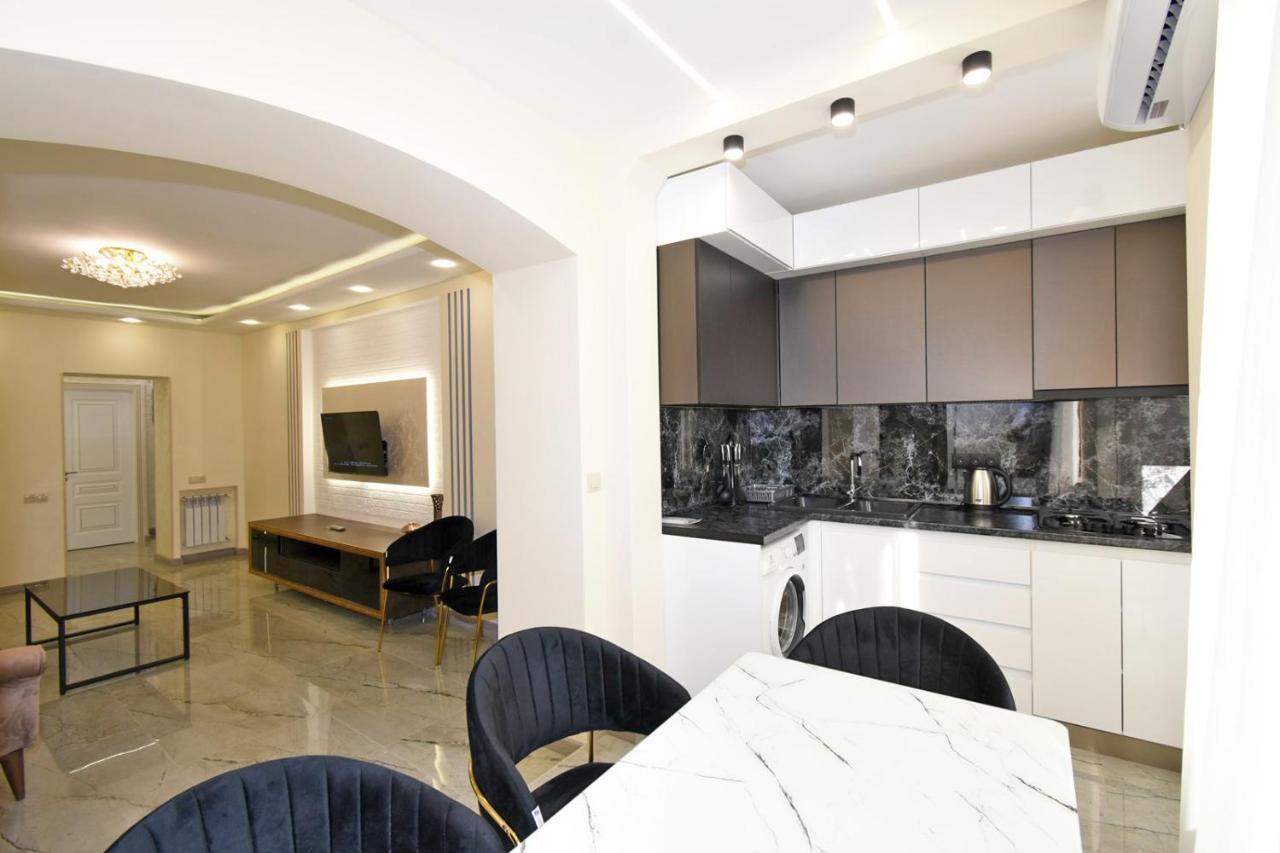 Art Apart 10 Yerevan Luaran gambar